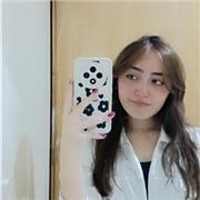 Profesora de inglés con certificado, también estudiante de negocios internacionales de séptimo semestre, con experiencia con niños