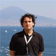 Studente universitario di informatica che da ripetizioni di matematica e informatica per medie, superiori e per alcune università