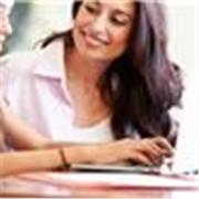 Educatrice qualificata impartisce lezioni di inglese e matematica dalle scuole elementari alla secondaria di secondo grado