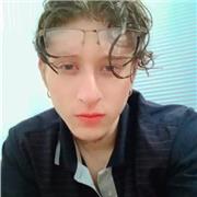 soy entrenador fisico personal, tambien se yoga pilates, y acroyoga