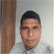 Profesional en Administración, imparte clases en diferentes áreas y actividades dirigidas, todas las edades
