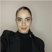 Estudiante de Economía con el TFG en curso que busca transmitir sus conocimientos