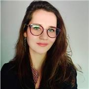 Profesora de canto, guitarra, piano, ukelele y lenguaje musical