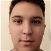 Sono un ragazzo di 18 anni, con diploma di “Informatica e Telecomunicazioni, esperto nella lingua inglese, di livello B2
