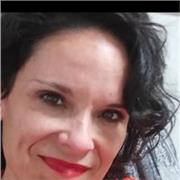 Licenciada en Psicología, acompaña en filosofía con mucho interés y Amor por la materia