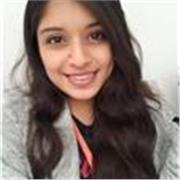 Licenciada con conocimiento en el idioma de inglés