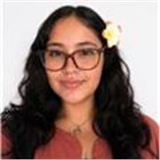 Profesora de refuerzo, apoyo en tareas y profundización, especializada en clases con niños y adolescentes, de forma hibrida