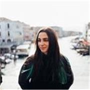 Ciao! Sono una neolaureata in Didattica e mediazione dell'arte. Nonostante ciò posso insegnarti anche letteratura italiana, storia, inglese e francese!