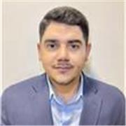 Médico general con máster en atención a paciente crónicos complejos con experiencia en atención de urgencias 