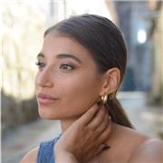 Profesora con experiencia en escuelas infantiles al igual que con el resto de edades. 
Experiencia con niños con dificultades