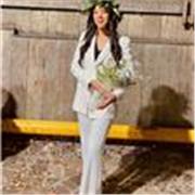 Laureata in scienze della comunicazione offre un servizio di aiuto compiti, lezioni di italiano, inglese, francese e materie umanistiche