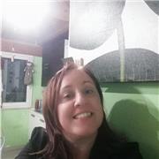 Impartisco lezioni di lingua e letteratura italiana, mi occupo di scrittura e vorrei trasmettere ad altri la mia passione