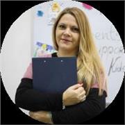 Pedagogue and leader of training for pupils and students. Advanced degree in the field of counseling work.  