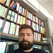 Formatore con esperienza pluriennale in materie umanistiche ( diritto, storia, cittadinanza) con ragazzi/ adulti dai 14 ai 65 anni