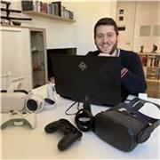 Native Italian tutor with 5 years' experience offering private Italian lessons online