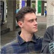 Tuo figlio delle elementari o medie ha bisogno di un aiuto in matematica? Contattami pure