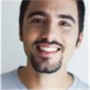 Persona seria, laureata e lavoratore della comunicazione: sapere il necessario, saper selezionare le informazioni, questo serve!