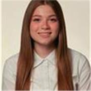 Estudiante con conocimientos en asignaturas de Primaria, responsable y con facilidad para explicar 