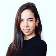 Maestra y pedagoga en activo en la función pública