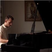 Jazz Piano Teacher - teaches all ages to learn Jazz Piano by ear