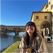 Laureata magistrale con corso svolto interamente in lingua inglese offre ripetizioni di inglese, italiano e aiuto compiti.