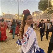 He trabajado como profesora de clases particulares y en un colegio