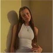 Profesora experta en inglés con vocación de enseñanza, vivido en E.E.U.U. y título C1