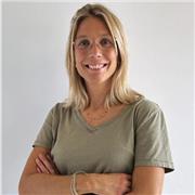 Profesora de Marketing Online, en¡focada en estratégia y gestión de proyectos