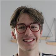 Etudiant ayant un niveau d'anglais C1 - Cours d'anglais niveau collège ou lycée