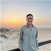 Maestro de Educación Primaria a distancia especialista en Matemáticas, combinando las diferentes materias de esta etapa educativa
