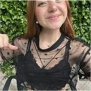 Estudiante de primer curso de educación infantil en la complutense. Realización de la PAU en 2025 con filosofía y nota de 7.75.