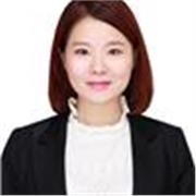 I give Korean language private lessons tailored to your level and learning needs.