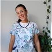 Terapeuta infantil, de profesión Psicomotricista, aborda dicha materia y contenidos a fines