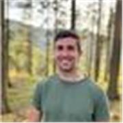 Profesor con estudios en educación primaria y finanzas, me dirijo a alumnos para desarrollar hábitos y cultura financiera.