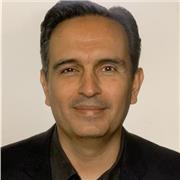 Soy muy paciente. Puedo dar clases a jóvenes que tienen problemas para aprender inglés