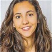 Maestra de primaria imparte clases de repaso o refuerzo hasta sexto curso