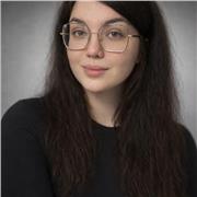 Erfahrene Englischlehrerin hilft Schülern und Erwachsenen sicher Englisch zu sprechen online