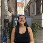 I am a native English speaker in my final year of my French and Spanish degree!