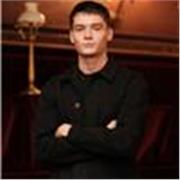 Titulaire d’un master 2 de Droit Privé Général, je donne des cours de droit en ligne.