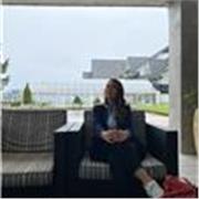 Profesora de francés casi natal dinámica para todos los niveles, online y presencial 