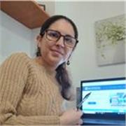 Profesora de apoyo al conocimiento especializado y la práctica del idioma español