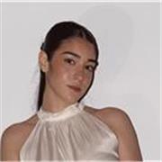 Profesora Lengua Castellana y Literatura con vocación por la enseñanza, ofrezco clases dinámicas y adaptadas a alumnos de primaria