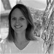 Vous souhaitez un accompagnement personnalisé pour votre enfant ? Diplômée de Sciences Po et experte en communication, je propose 