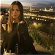 Studentessa universitaria che ha frequentato liceo scientifico Cambridge impartisce ripetizioni di inglese