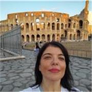 Sei alla ricerca di un insegnante capace e paziente? Offro lezioni di lingua inglese, italiano e letteratura italiana, storia, geografia, filosofia, letterature straniere. 