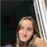 Chica de 18 años con muchas ganas de enseñar.