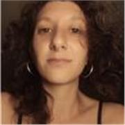 Profesora de español que imparte clases online