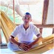 Experto en masajes, drenajes, terapias de recuperación, aplicación de vendaje neuromuscular o cinta kinesiologica