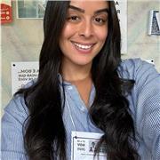 Professora de reforço escolar na área das Ciências Exatas