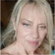 Laureata, pittrice , scrittrice, pianista